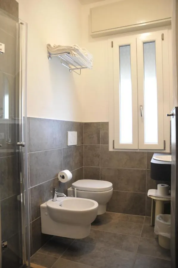 Hotel Eugenio Cesenatico 2*,