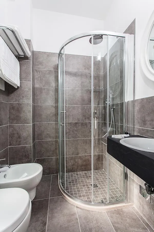 **  Hotel Eugenio Cesenatico Italy